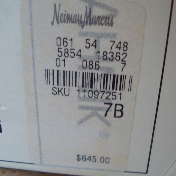 Manolo Blahnik Black Patent Leather Narita Stiletto Pump 37 - Picture 4 of 8